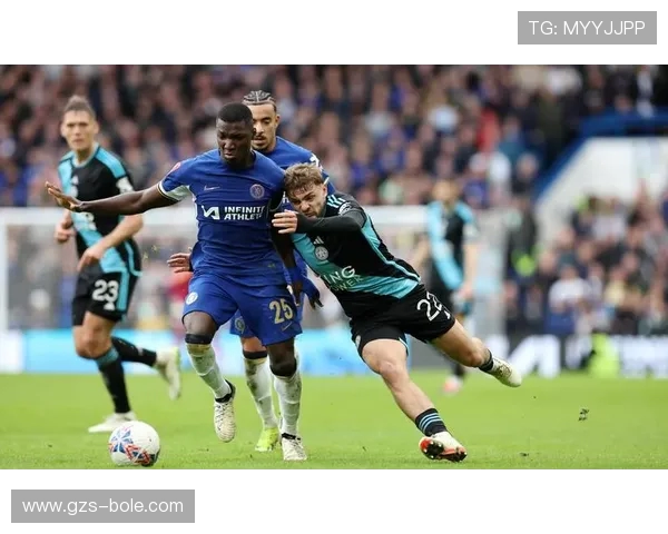 切尔西更衣室风波升级斯特林与恩佐训练场激烈对峙引发关注