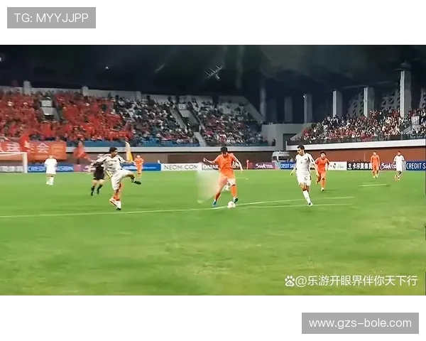 国足与卡塔尔较量回顾分析全场表现与战术布置探讨